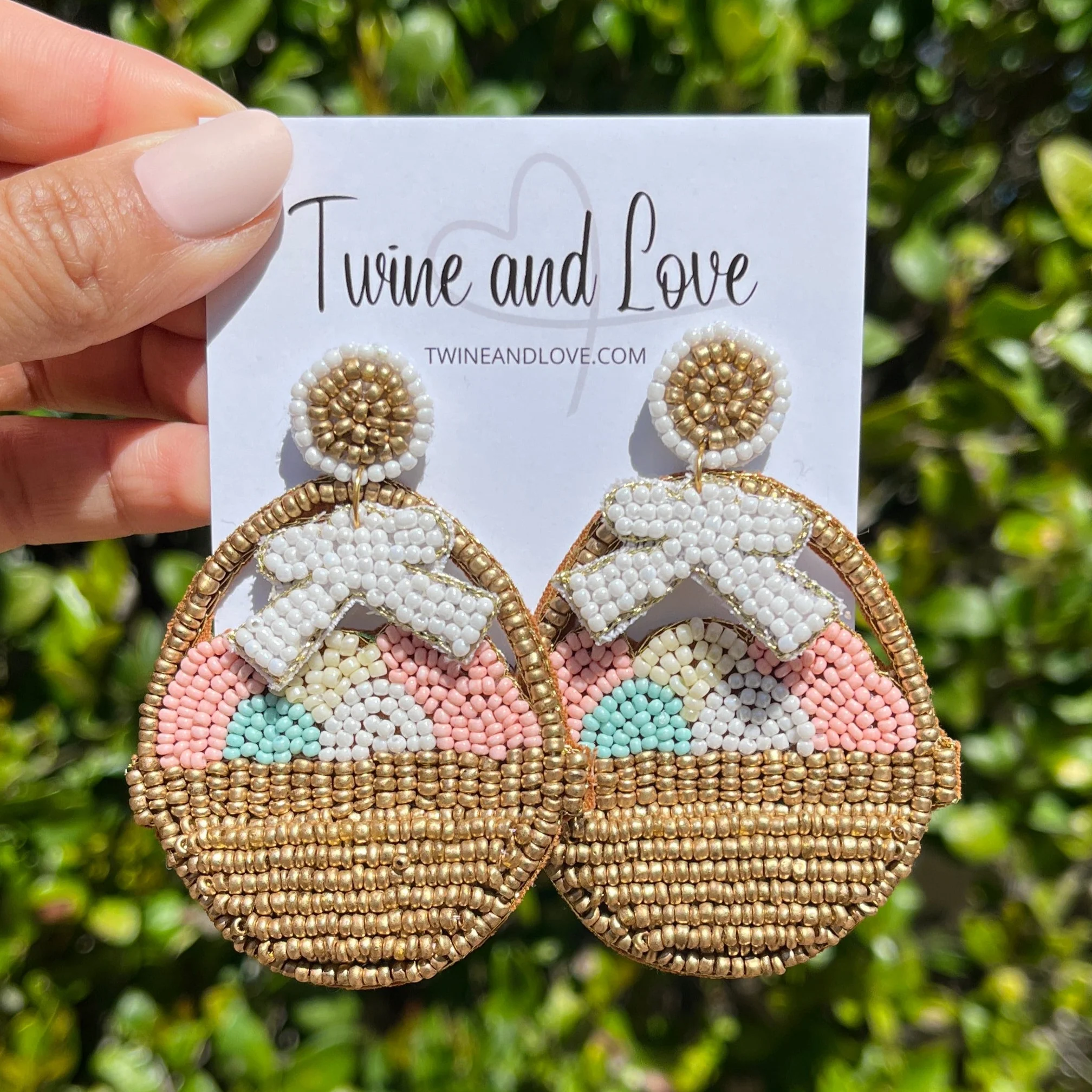 How does Twine and Love contribute to social causes?