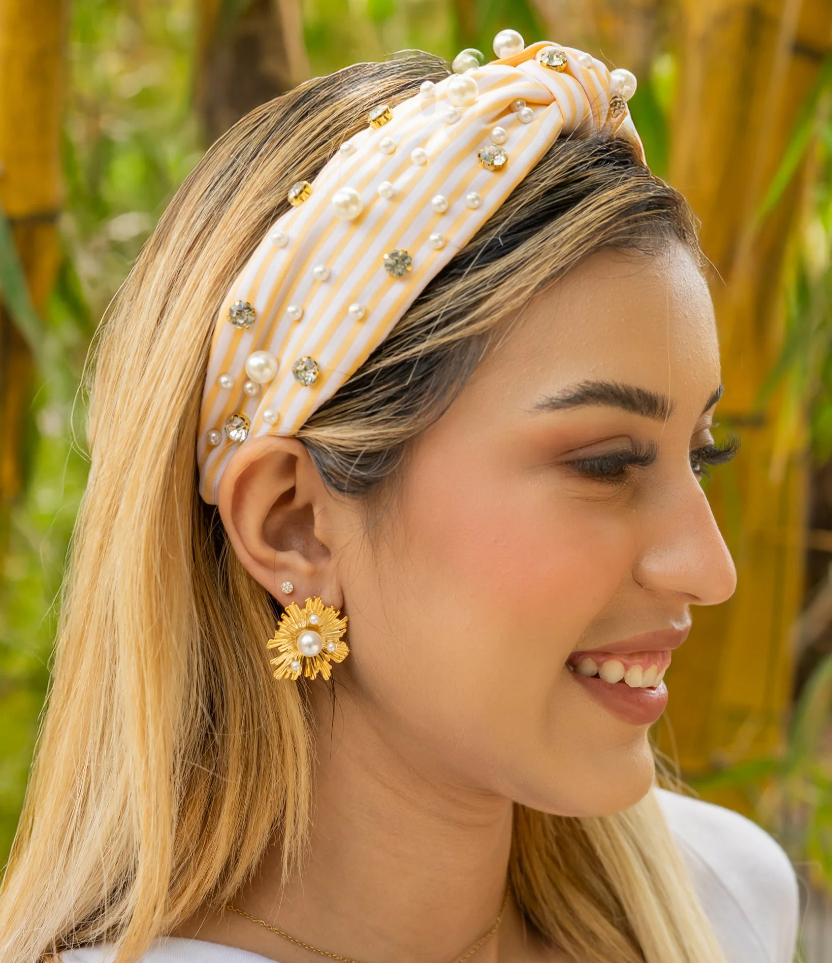 What size is the headband?