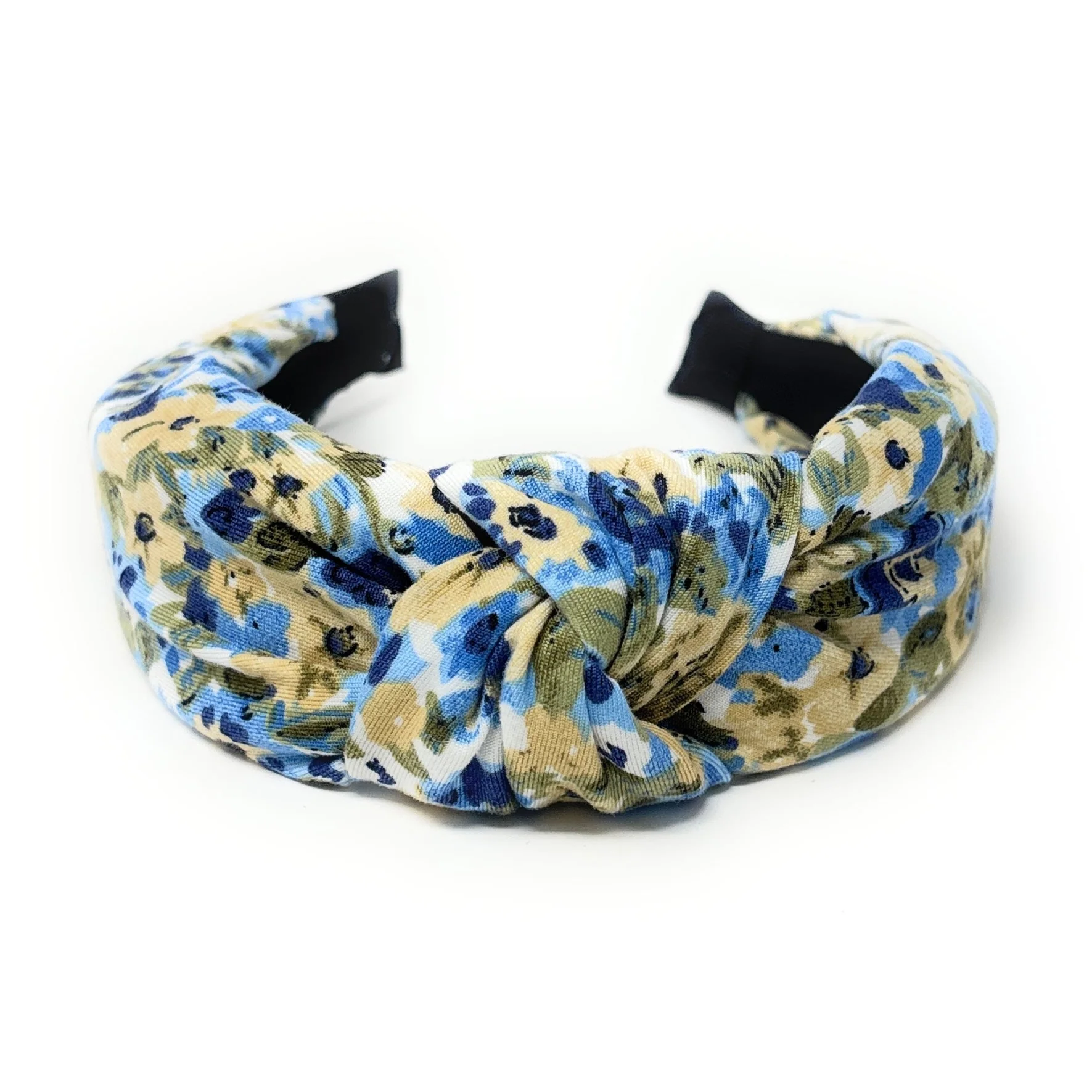 What sizes does the headband fit?